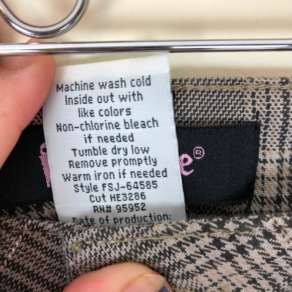 Free Style Revolution Plaid Shorts C216, 17, 18,19 - Picture 7 of 8